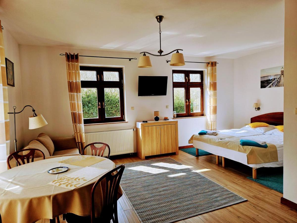 Apartamenty Z Klimatem Ustka Esterno foto